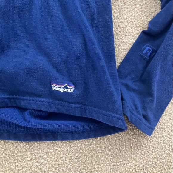 Vintage Patagonia quarter zip.  Fits like a small / medium. - Picture 2 of 2